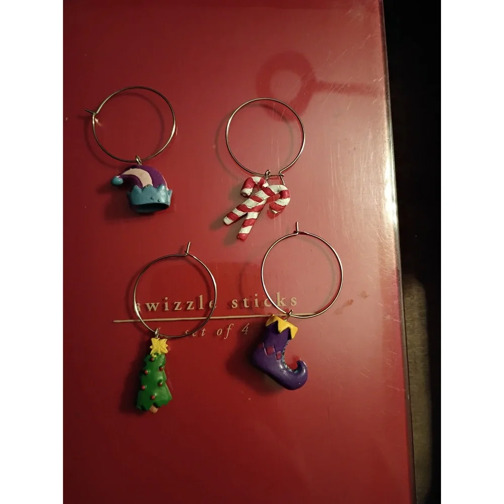 Pier 1 Imports Glass Snowflake Swizzle Sticks Set 4 & Holiday Wine Charms